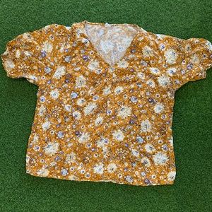 Old navy floral v neck